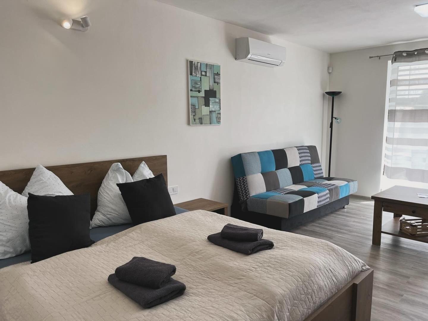 Apartmany U Romany Mírkovice Екстериор снимка